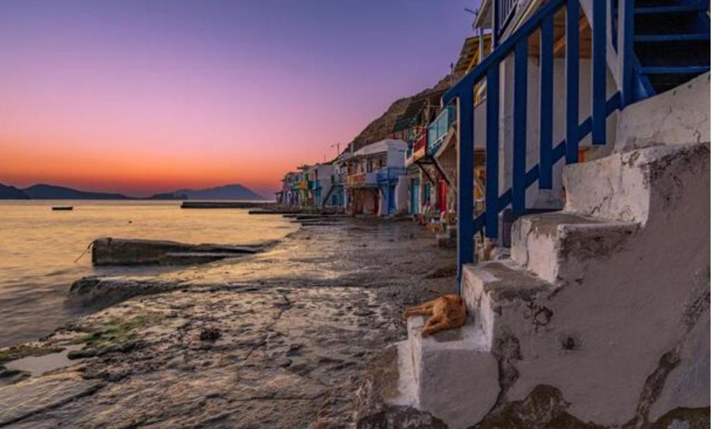 Sea, Sunset & Garden View Parasporos Houses, Milos Адамас Экстерьер фото